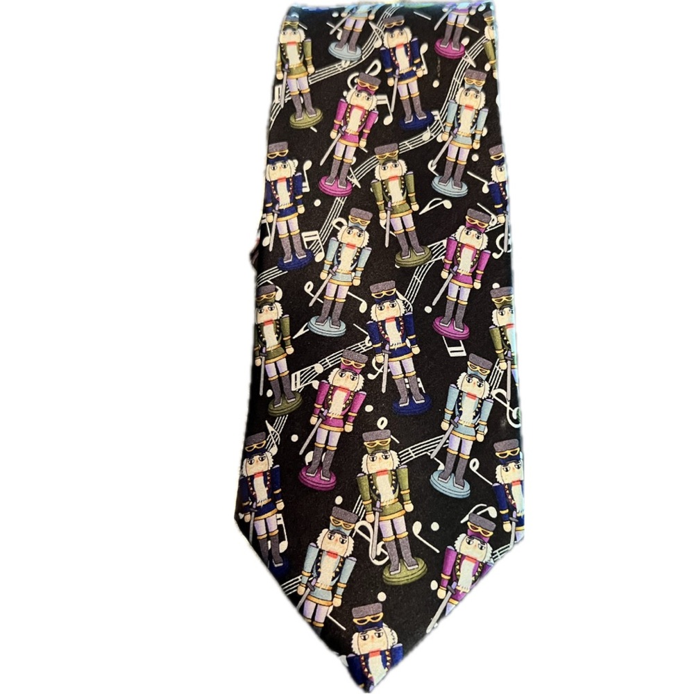 John Ashford ‘Nutcracker’ tie.